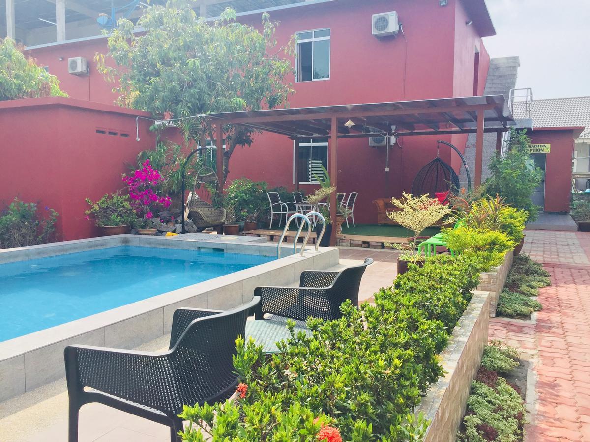 D Lima Beach Inn Pantai Cenang  Dış mekan fotoğraf