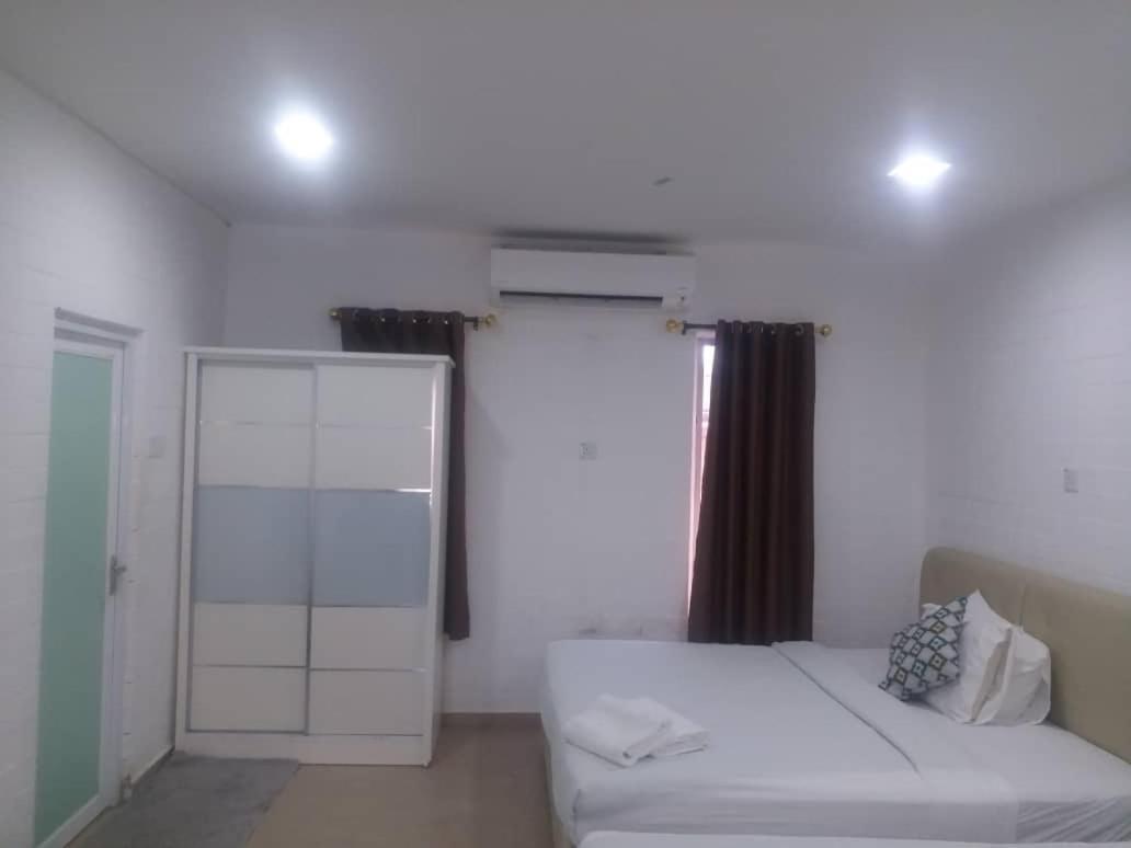D Lima Beach Inn Pantai Cenang  Dış mekan fotoğraf